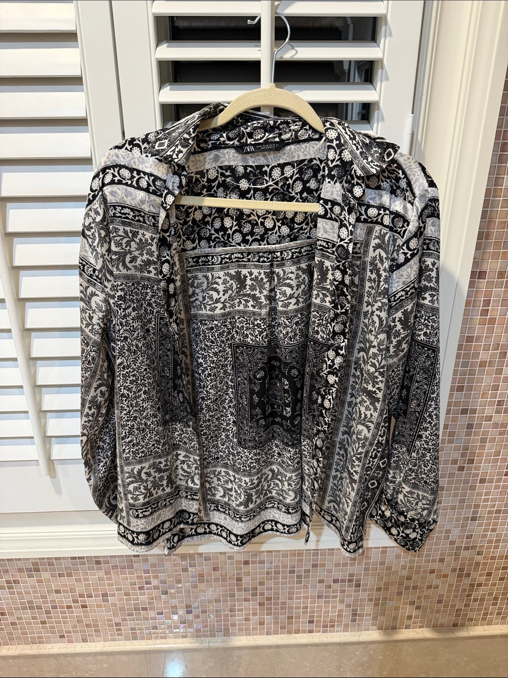 Zara Black & White Printed Button-Down Shirt